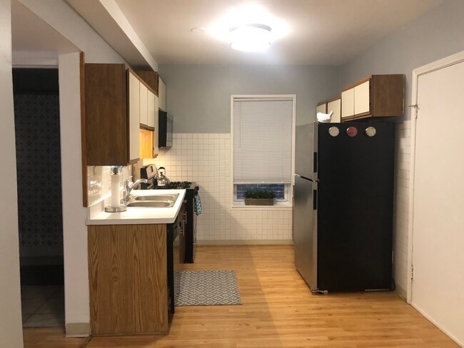 Photo - 1665 W Wrightwood Ave Unit Garden