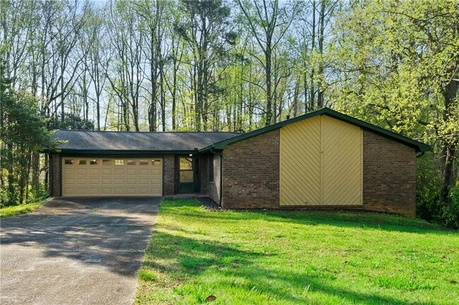 Photo - 1131 Lafayette Dr SW
