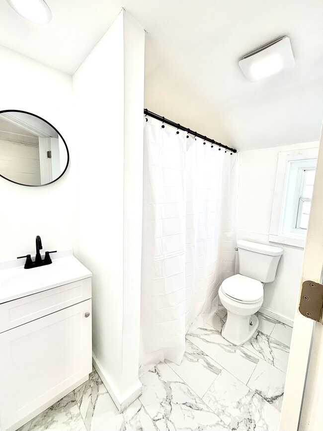 Photo - 14 Hackmatack St