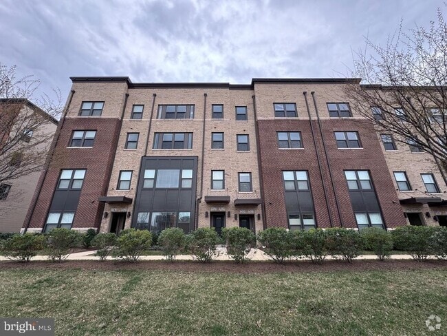 Building Photo - 44764 Tiverton Sq Rental