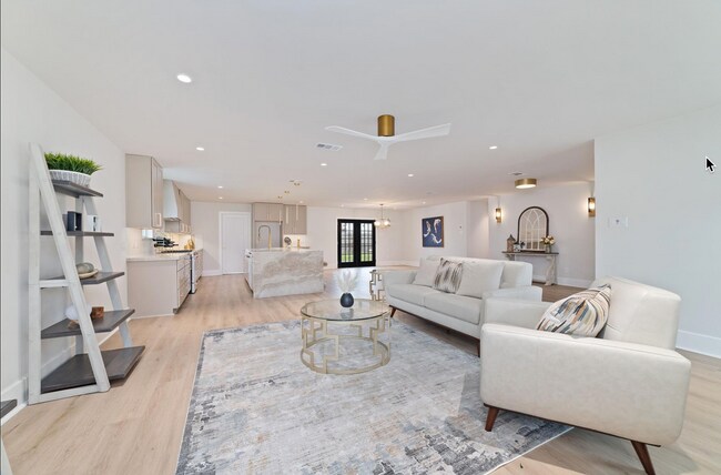 Photo - 1830 Locksford St