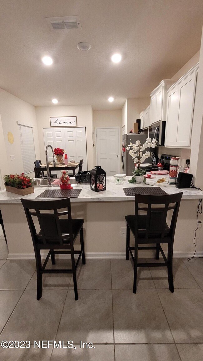 Photo - 915 Capitol Pkwy