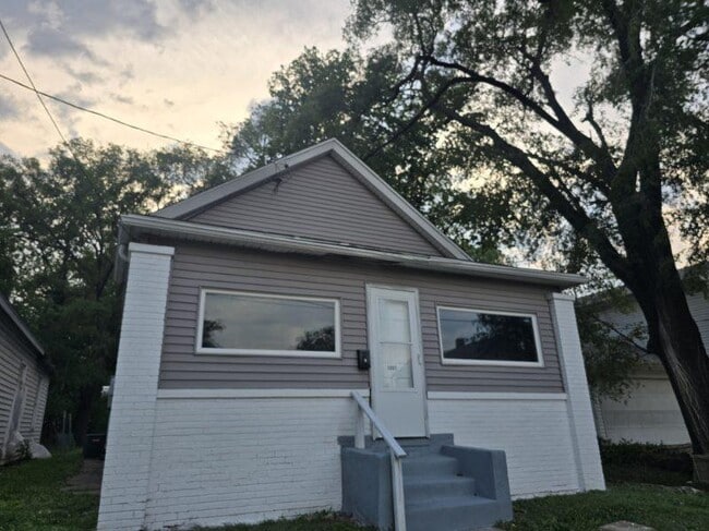 Photo - 1307 S Blaine St House