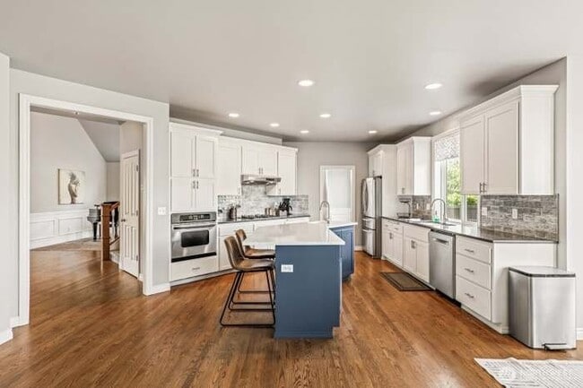 Photo - 1004 23rd St SW