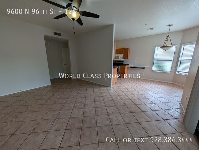 Photo - 9600 N 96th St