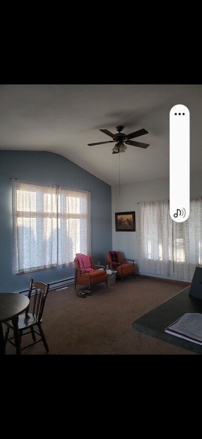 Living room/kitchenette - 2053 Division St Townhome