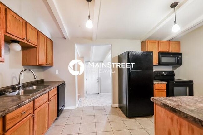 2 Bedroom Pet-Friendly Home in Independence, MO with Main Street Renewal