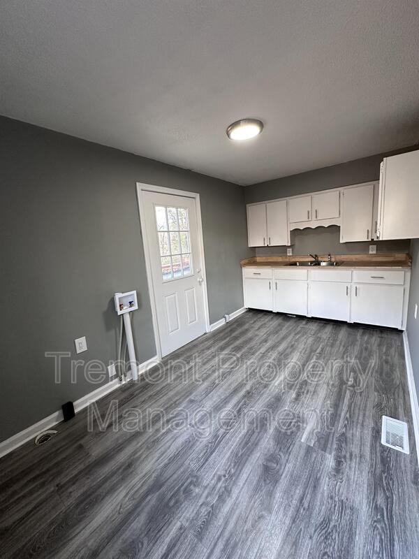 Photo - 4008 Lightfoot Mill Rd