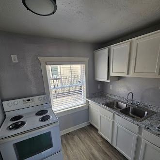 Cocina 201-3 - 16th Ave Apartments