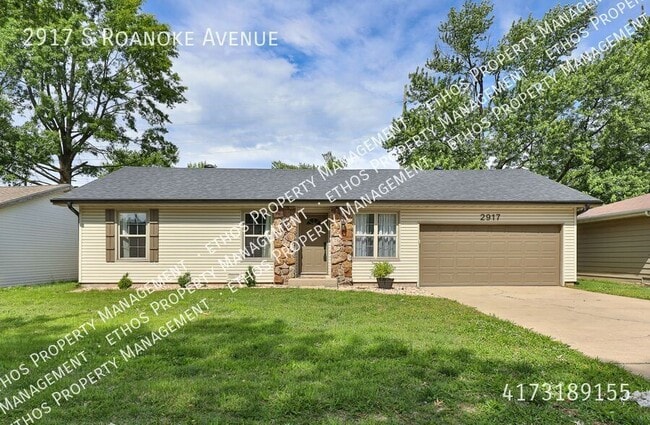 Building Photo - 2917 S Roanoke Ave
