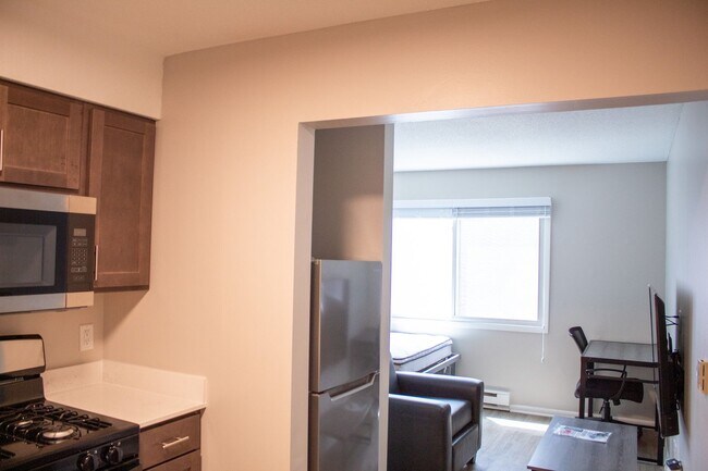 Photo - 107 E Healey