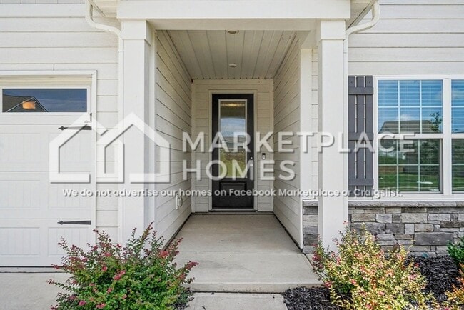 Photo - 135 S Sina St