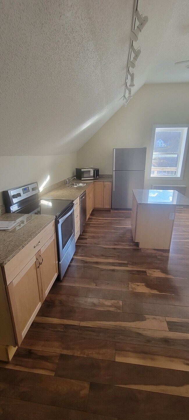 Photo - 77 Belmont Rd Unidad Apt # 3