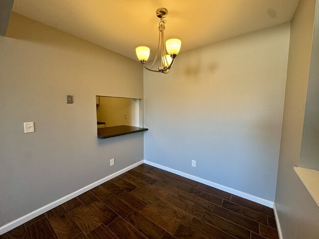 Photo - 600 E McKinley Rd Unidad Apt 3B