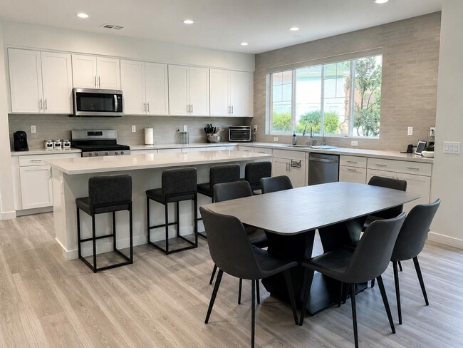 140 Farmhouse Dr Unidad 140 Farmhouse Dr Unit 4