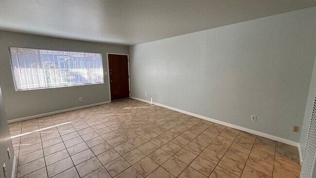 Photo - P01614 Unit TA