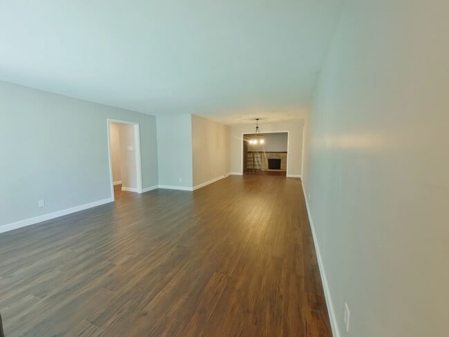 Photo - 6001 E 8th St N