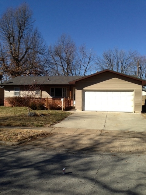 Photo - 2451 S Meadowbrook Ave