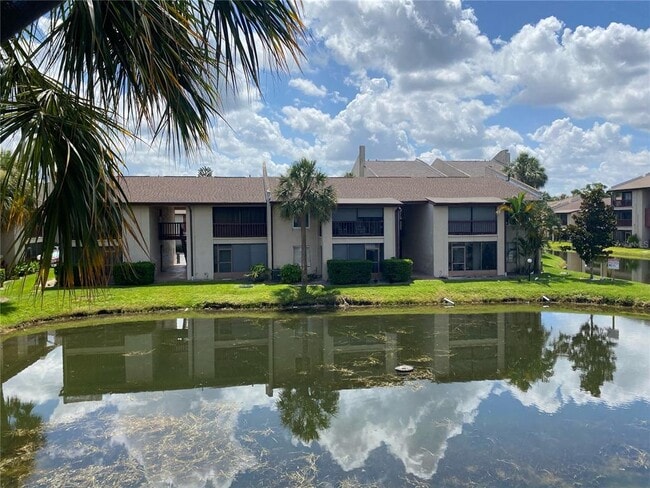 Photo - 3840 N Lake Dr Unit 126