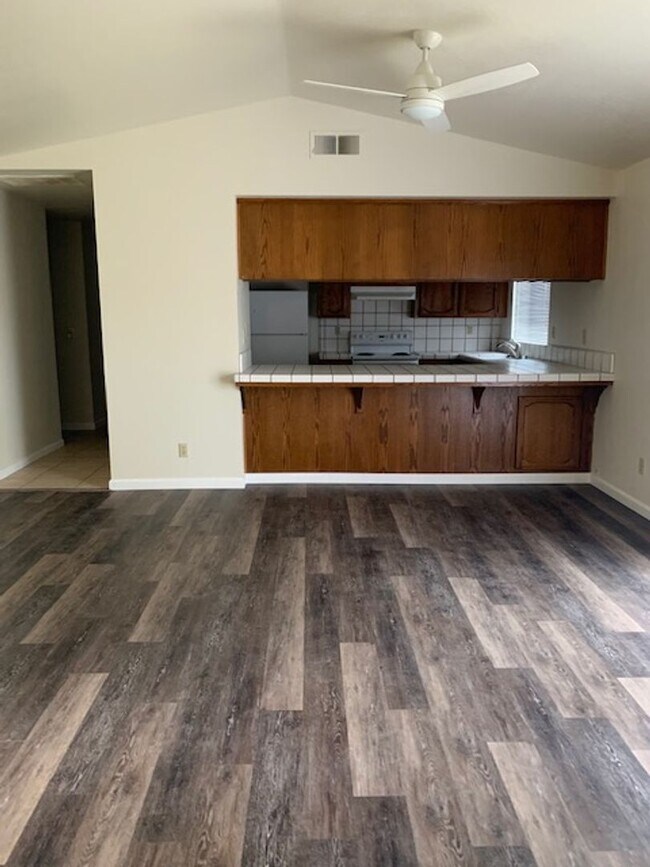 Photo - Cozy 2-Bedroom Home for Rent in Tracy!