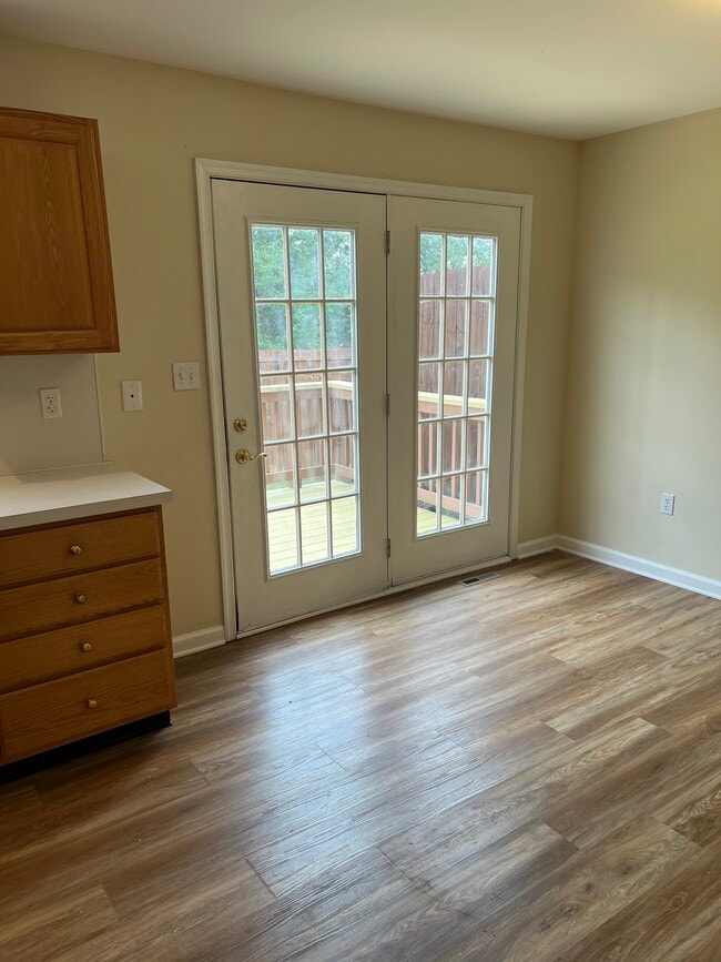 Photo - 4171 Kittatinny Dr