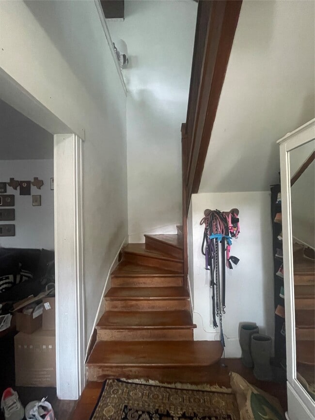 Photo - 1971 W Lamar St