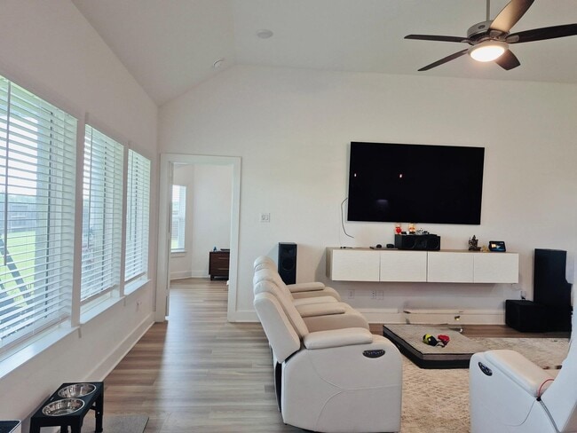 2002 Flatland Dr