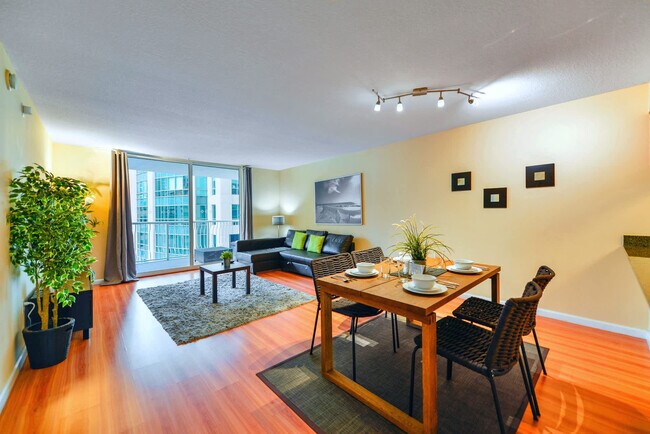 Photo - 1 SE 12th St Unit FL21-ID1022204P