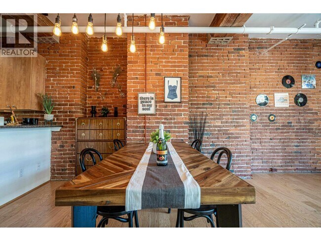 Photo - 518 Beatty St Unit 303