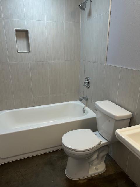 Photo - 704 W 34th St