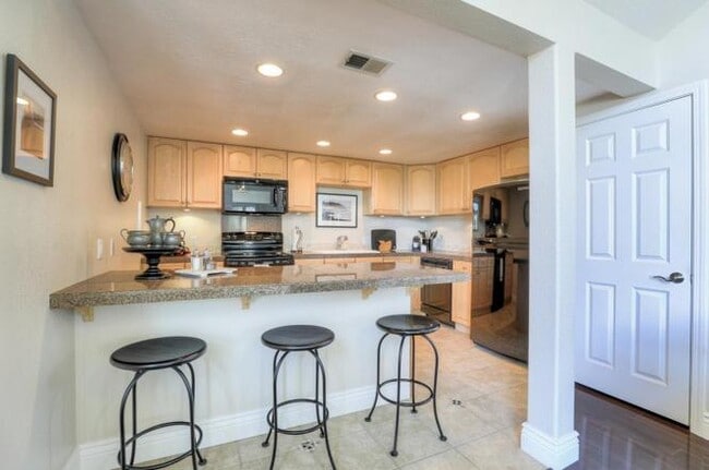 Photo - 3188 Heather Ridge Dr Unit Willow Glen Room