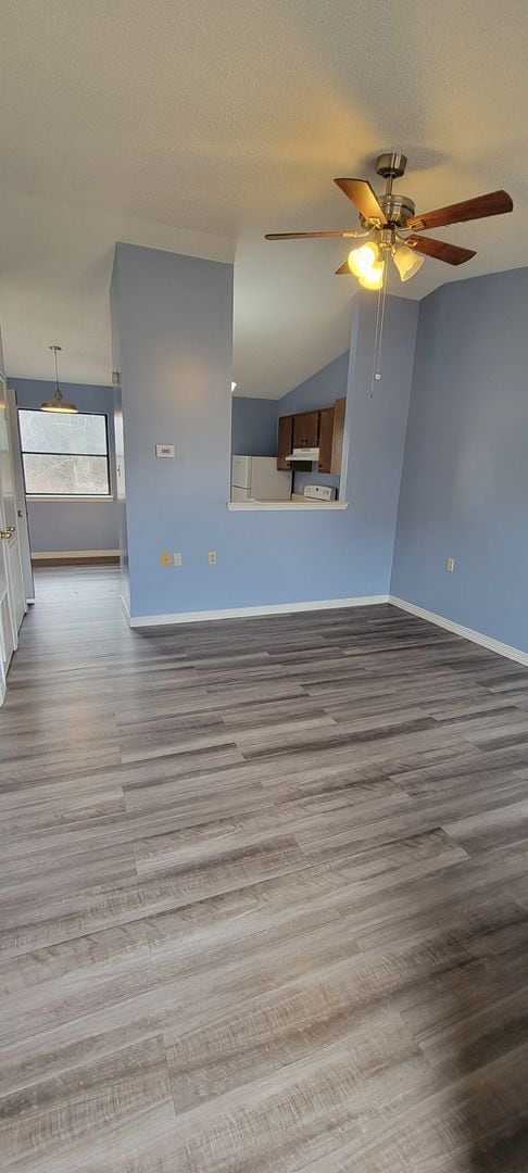 Photo - 1 Bed/1 Bath Apartment in Horseshoe Bend Unit Apt 23