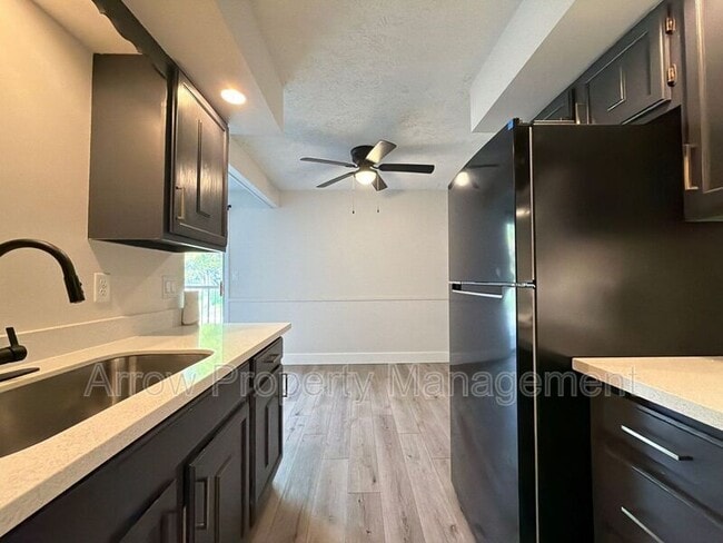 Building Photo - 1429 N 34th St Unit 5