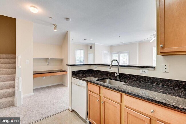 5115 Travis Edward Way Unit G
