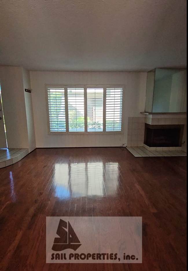 Photo - 10793 Onyx Ct