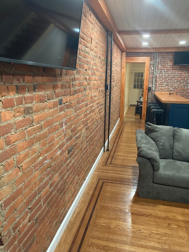 Photo - 2309 Gaul St