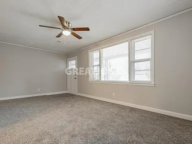 Photo - 1928 Surrey St