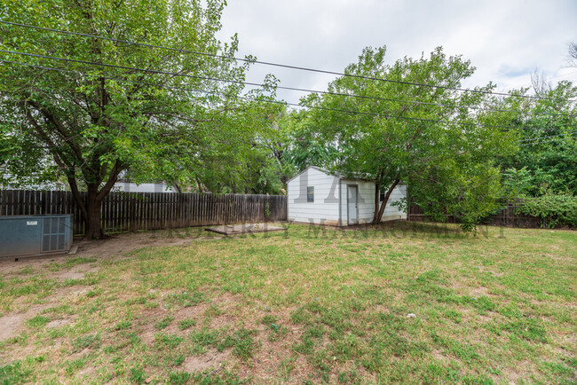 Photo - 1632 S Edwards St House