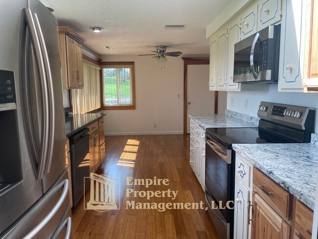 Photo - 88267 Richmond St