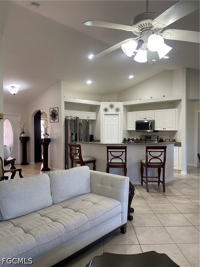 2721 NW 4th St