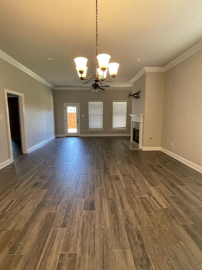 4 BEDROOMBUILT IN 2020WILLOW HEIGHTS OF Rental House Rental in