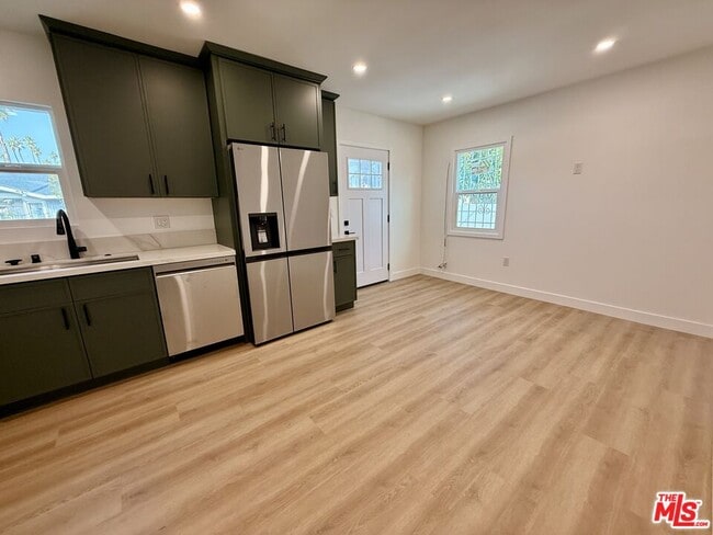 Photo - 3900 2nd Ave