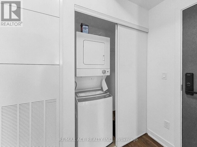 Photo - 4569 Kingston Rd Unité 603