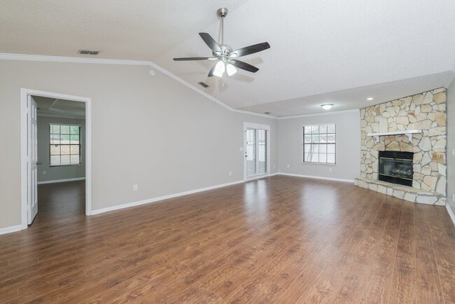 Photo - 1590 Rain Bird Ct