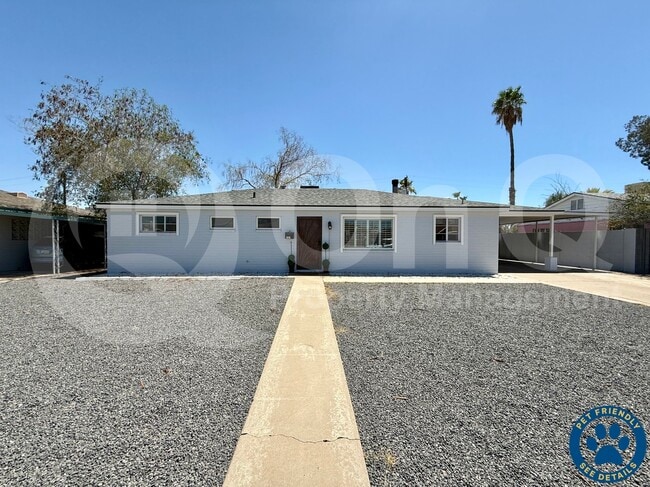 Building Photo - 2127 W San Miguel Ave Rental