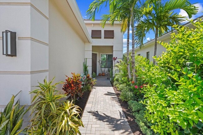 Photo - 16124 Key Biscayne Ln