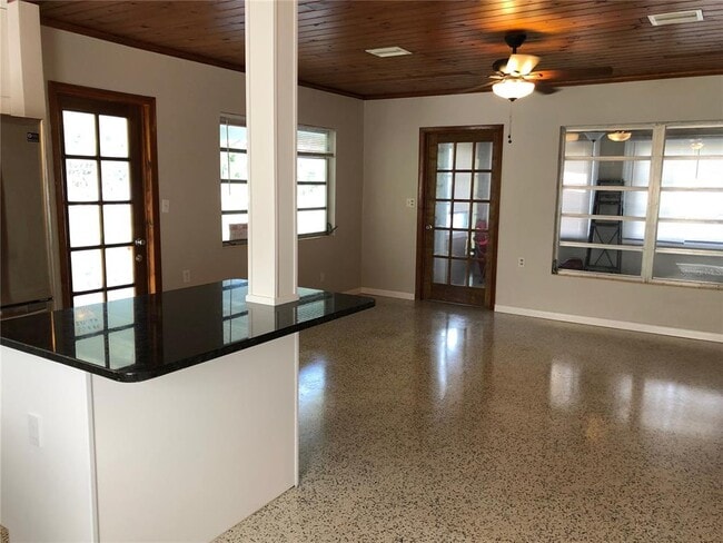 Photo - 80 Beverly Cir