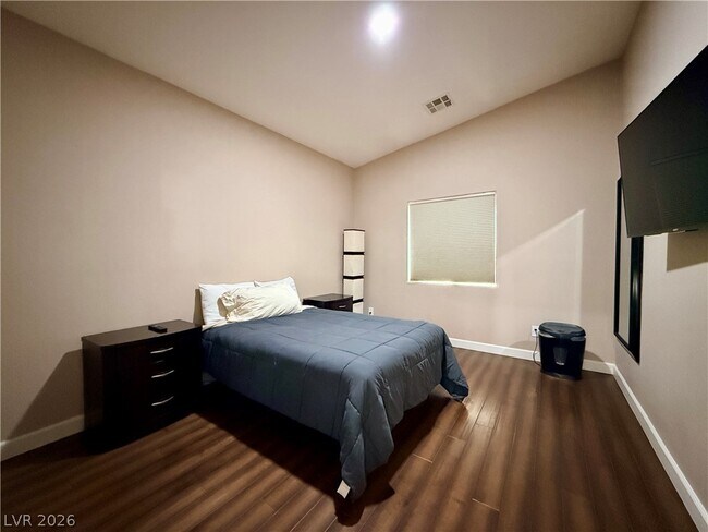 Photo - 8565 Hogan Falls Cir