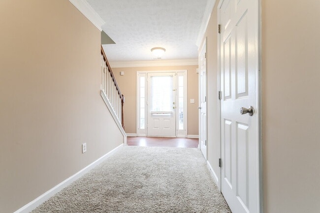 Photo - 4670 Duval Point Way SW