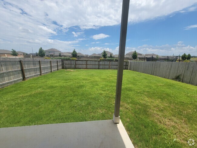 Building Photo - 7106 Whipsaw Pt Rental